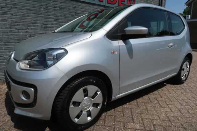 Volkswagen Up! (2015) thumbnail 1