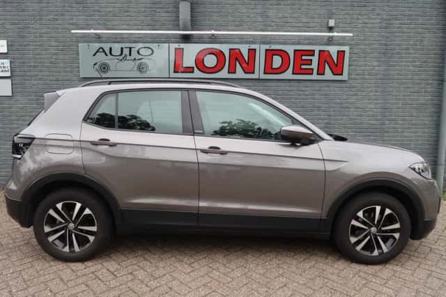 Volkswagen T-Cross (2020) thumbnail 2