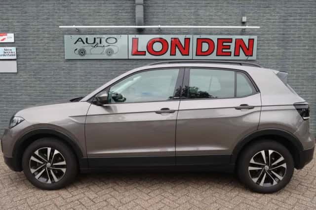 Volkswagen T-Cross (2020) thumbnail 4