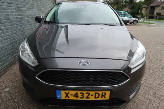 Ford Focus (2016) thumbnail 3