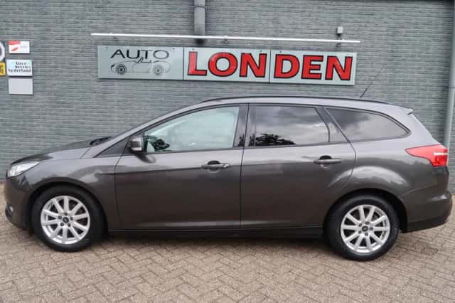 Ford Focus (2016) thumbnail 4