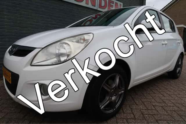 Hyundai i20 (2010) thumbnail 1