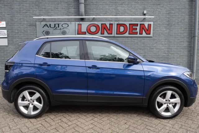Volkswagen T-Cross (2019) thumbnail 2