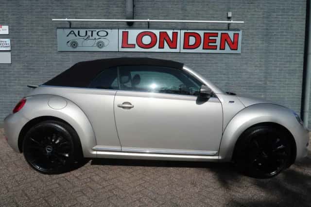 Volkswagen Beetle (2014) thumbnail 5