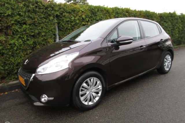 Peugeot 208 (2013) thumbnail 1