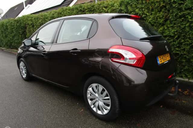 Peugeot 208 (2013) thumbnail 5