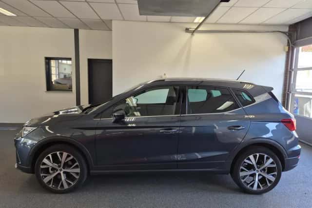 SEAT Arona (2022) thumbnail 4