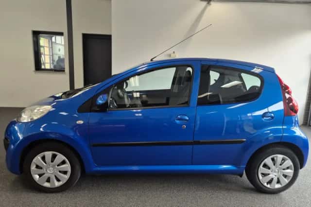 Peugeot 107 (2014) thumbnail 2