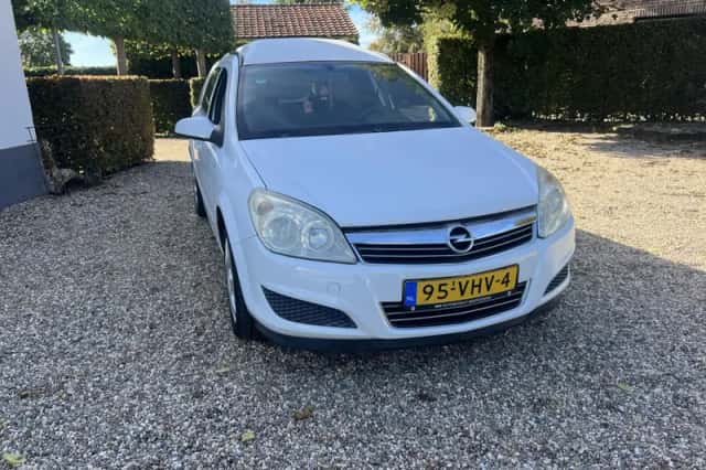 Opel Astra (2007) thumbnail 6