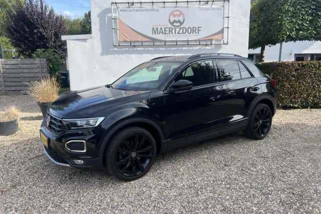 Volkswagen T-Roc (2022) thumbnail 1
