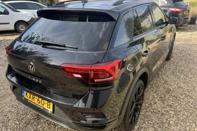 Volkswagen T-Roc (2022) thumbnail 5