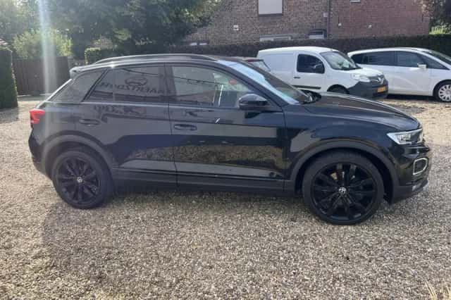 Volkswagen T-Roc (2022) thumbnail 6