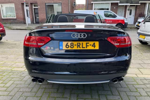 Audi S5 (2009) thumbnail 5