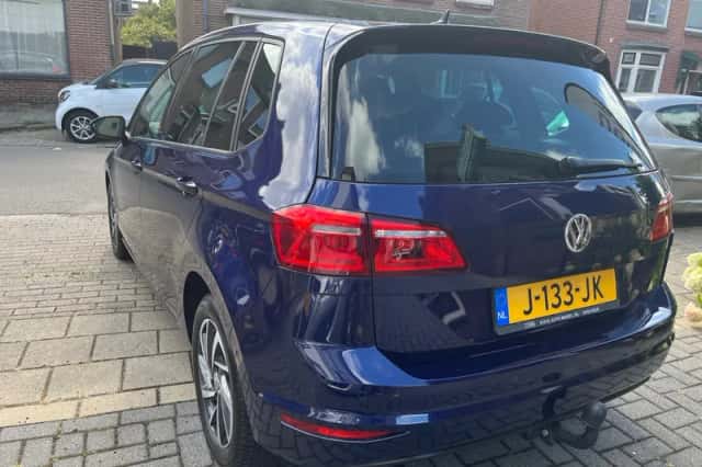 Volkswagen Golf Sportsvan (2017) thumbnail 5