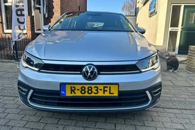 Volkswagen Polo (2022) thumbnail 2