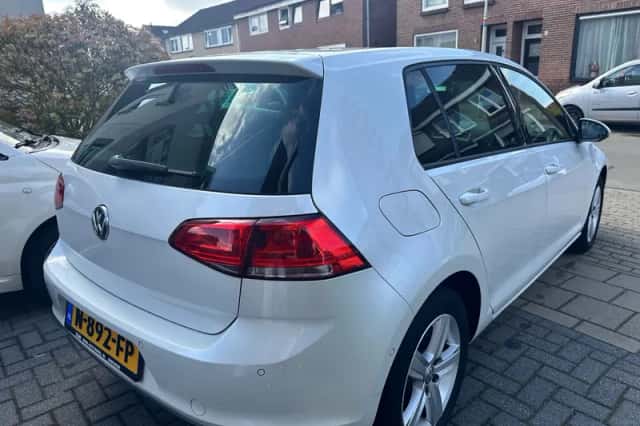 Volkswagen Golf (2013) thumbnail 5