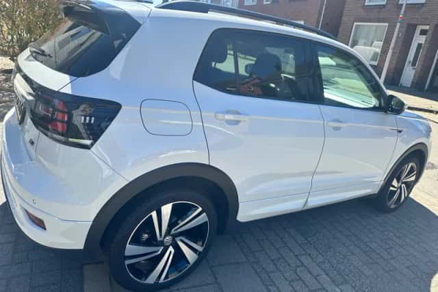 Volkswagen T-Cross (2020) thumbnail 3
