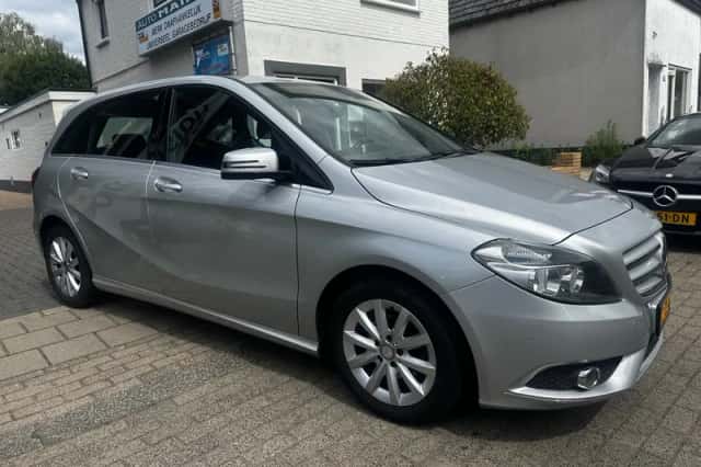 Mercedes-Benz B-Klasse (2012) thumbnail 3