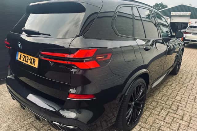 BMW X5 (2023) thumbnail 4