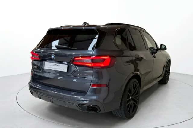 BMW X5 (2022) thumbnail 2