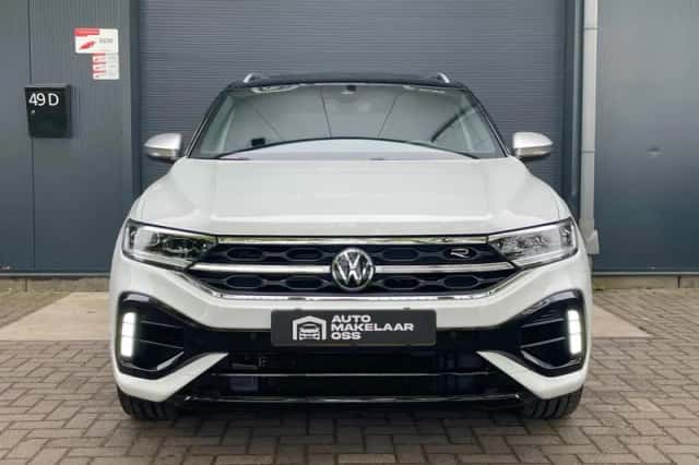 Volkswagen T-Roc (2023) thumbnail 5