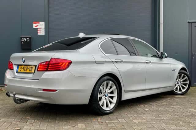 BMW 5-Serie (2014) thumbnail 2