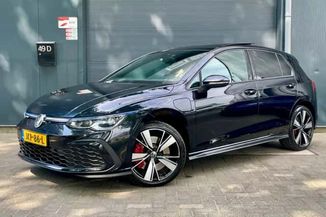 Volkswagen Golf (2020) thumbnail 1