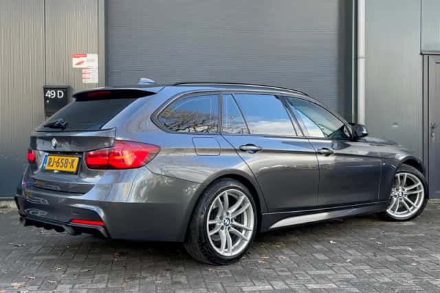 BMW 3-Serie (2017) thumbnail 2