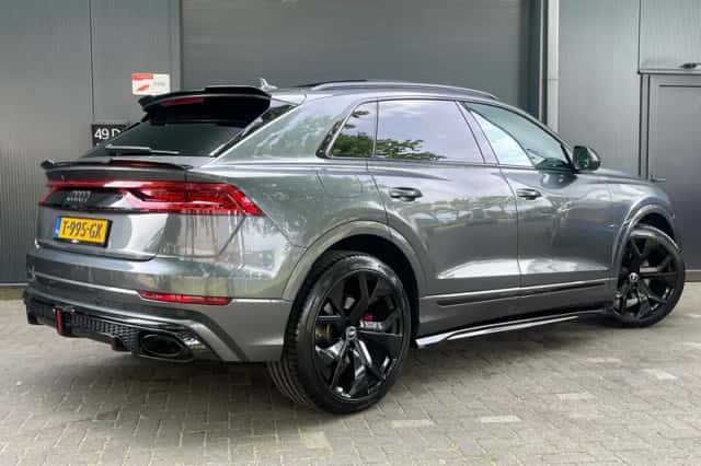 Audi Q8 (2019) thumbnail 2