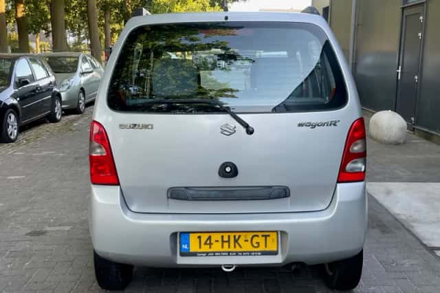 Suzuki Wagon R+ (2001) thumbnail 4
