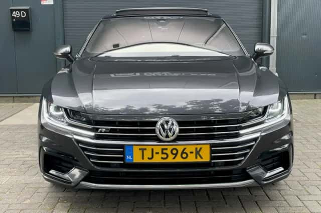 Volkswagen Arteon (2018) thumbnail 4