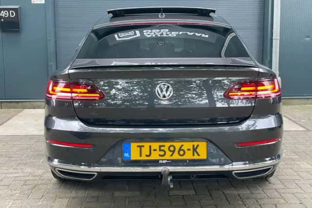 Volkswagen Arteon (2018) thumbnail 5