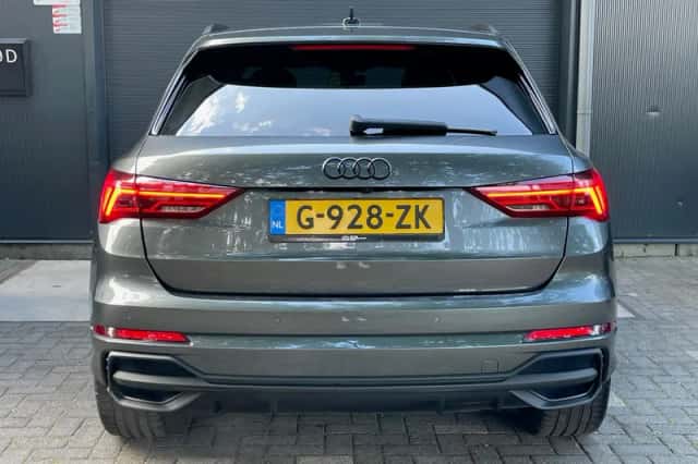 Audi Q3 (2020) thumbnail 5