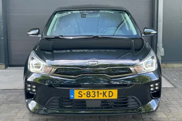 Kia Rio (2020) thumbnail 4