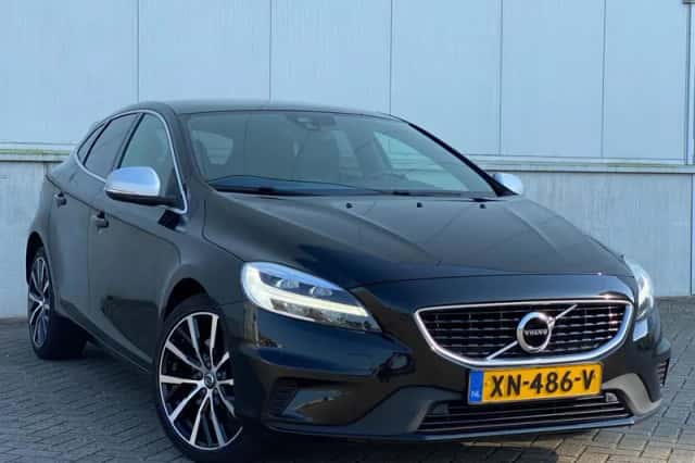 Volvo V40 (2019) thumbnail 2