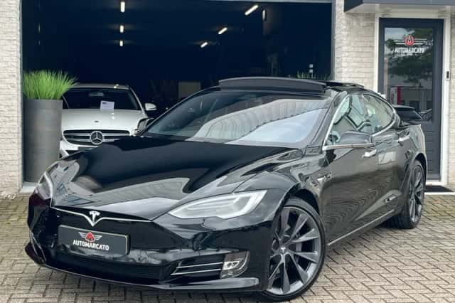 Tesla Model S (2018) thumbnail 1