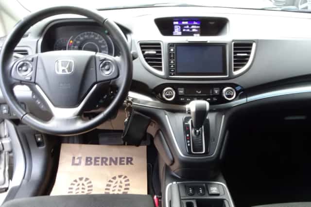 Honda CR-V (2017) thumbnail 3