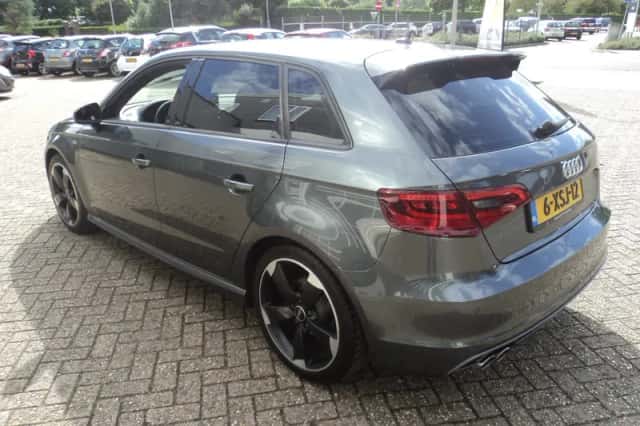 Audi A3 (2014) thumbnail 5