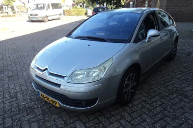 Citroën C4 (2007) thumbnail 3