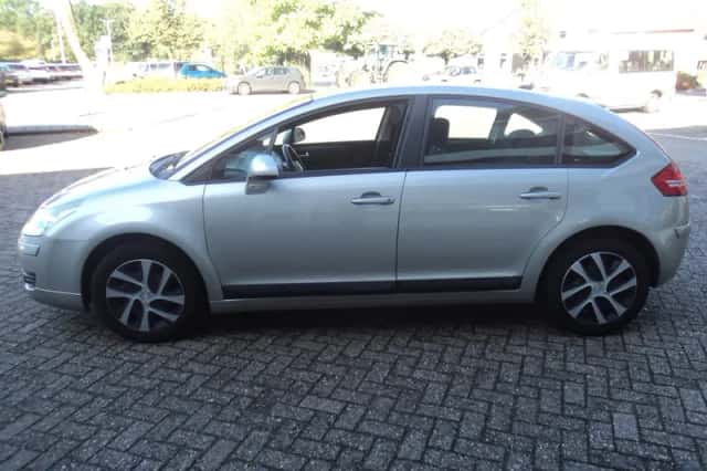 Citroën C4 (2007) thumbnail 4