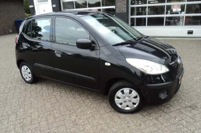 Hyundai i10 (2011) thumbnail 1