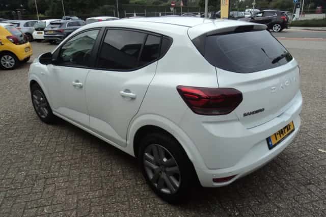 Dacia Sandero (2022) thumbnail 5