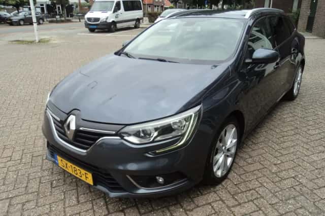 Renault Mégane (2018) thumbnail 3