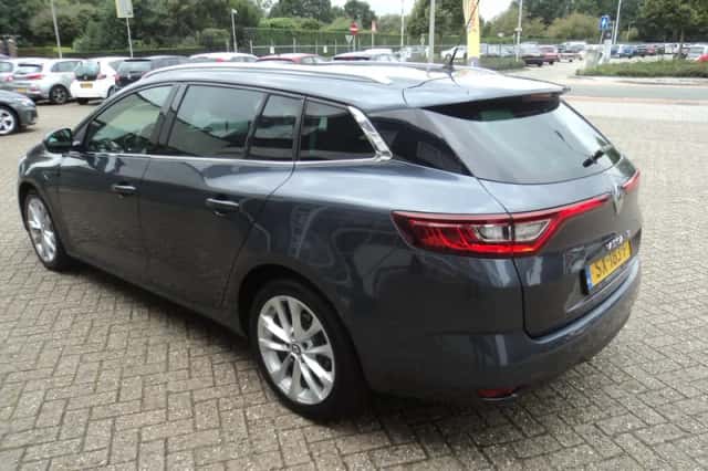 Renault Mégane (2018) thumbnail 5