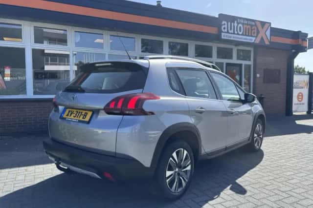 Peugeot 2008 (2018) thumbnail 2