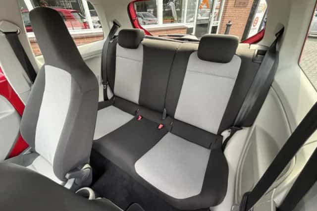 SEAT Mii (2012) thumbnail 4