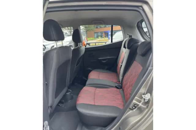 Kia Picanto (2010) thumbnail 5