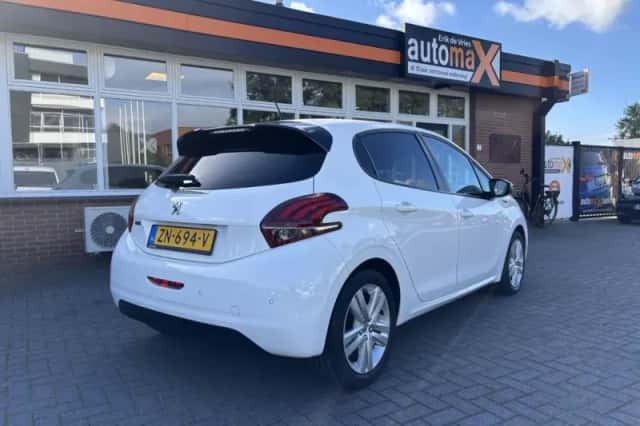 Peugeot 208 (2019) thumbnail 2