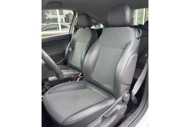 Opel Corsa (2009) thumbnail 5