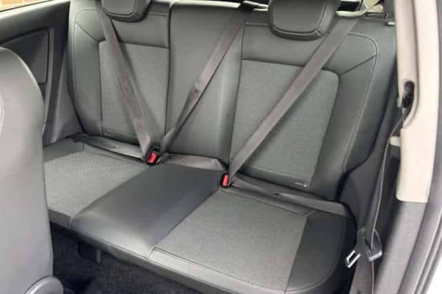 Opel Corsa (2009) thumbnail 6